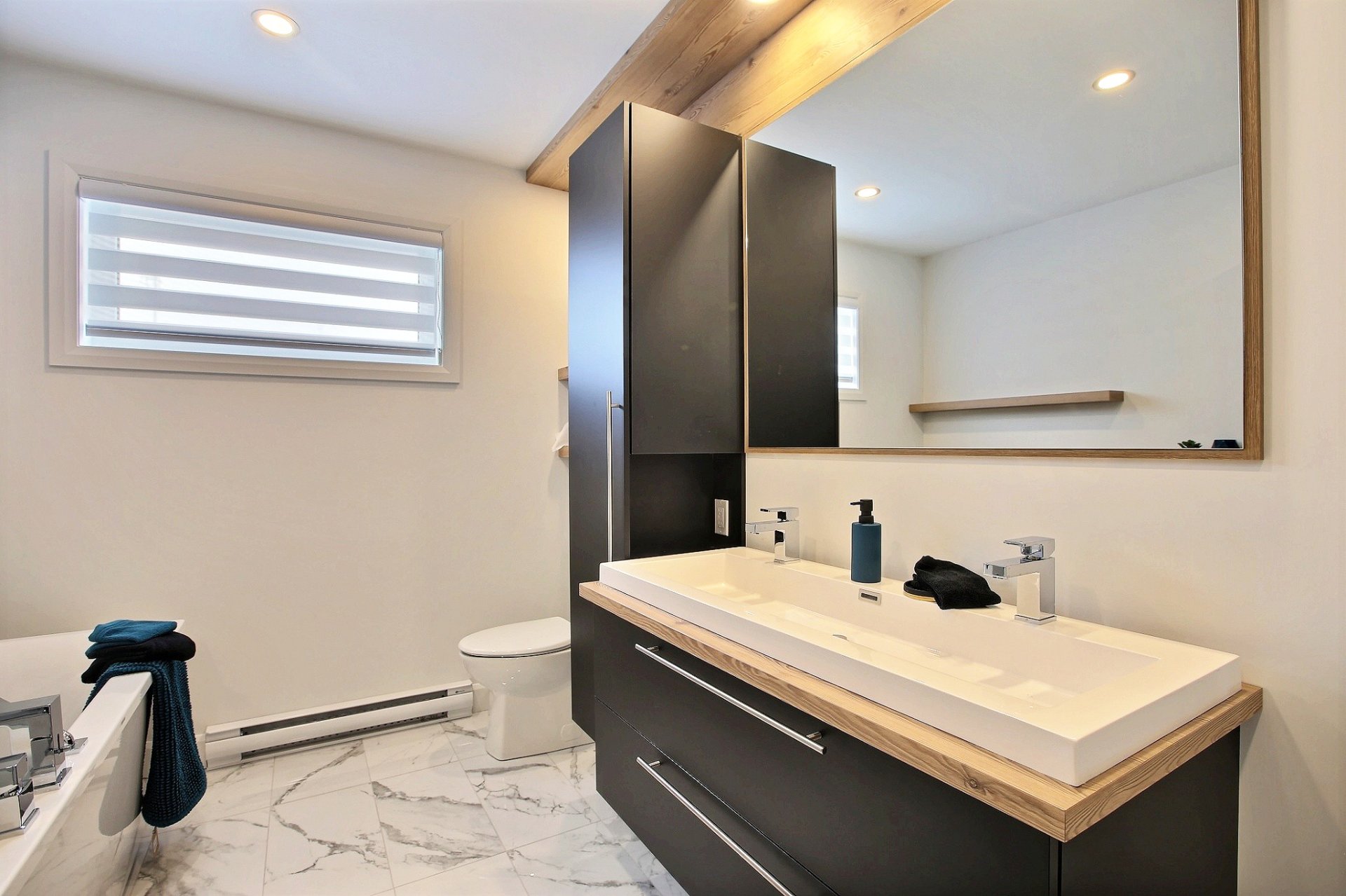 Rue Bissonnet Property Photo 11