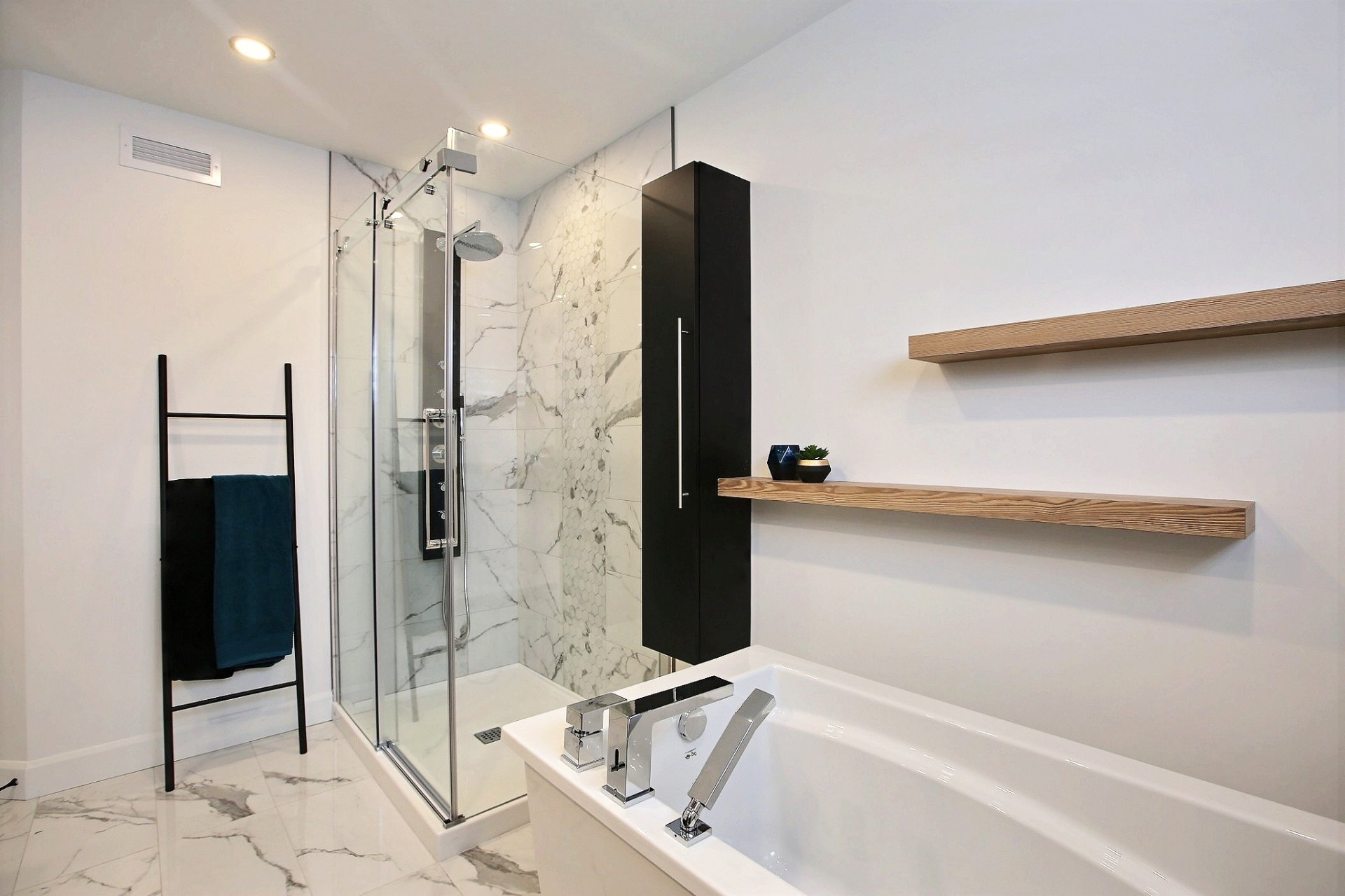 Rue Bissonnet Property Photo 12