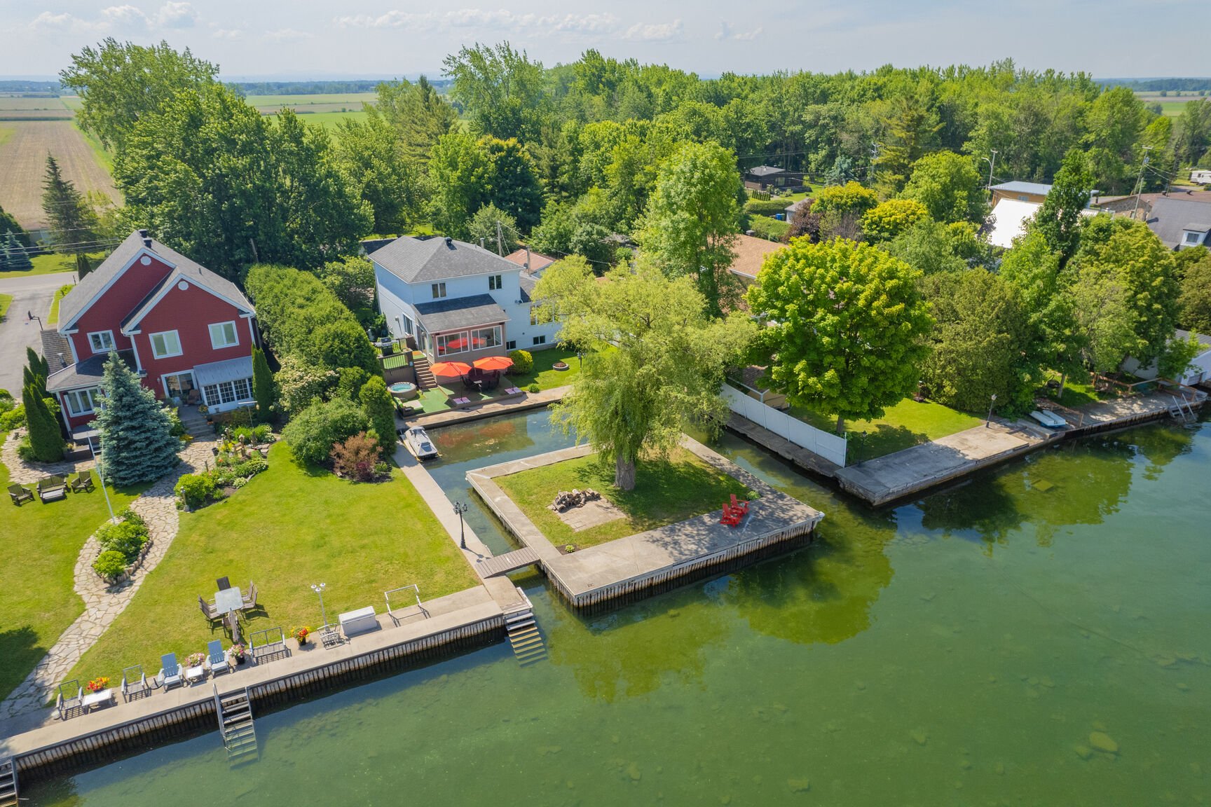 289 Ch. Du Bord-de-l'eau Property Photo