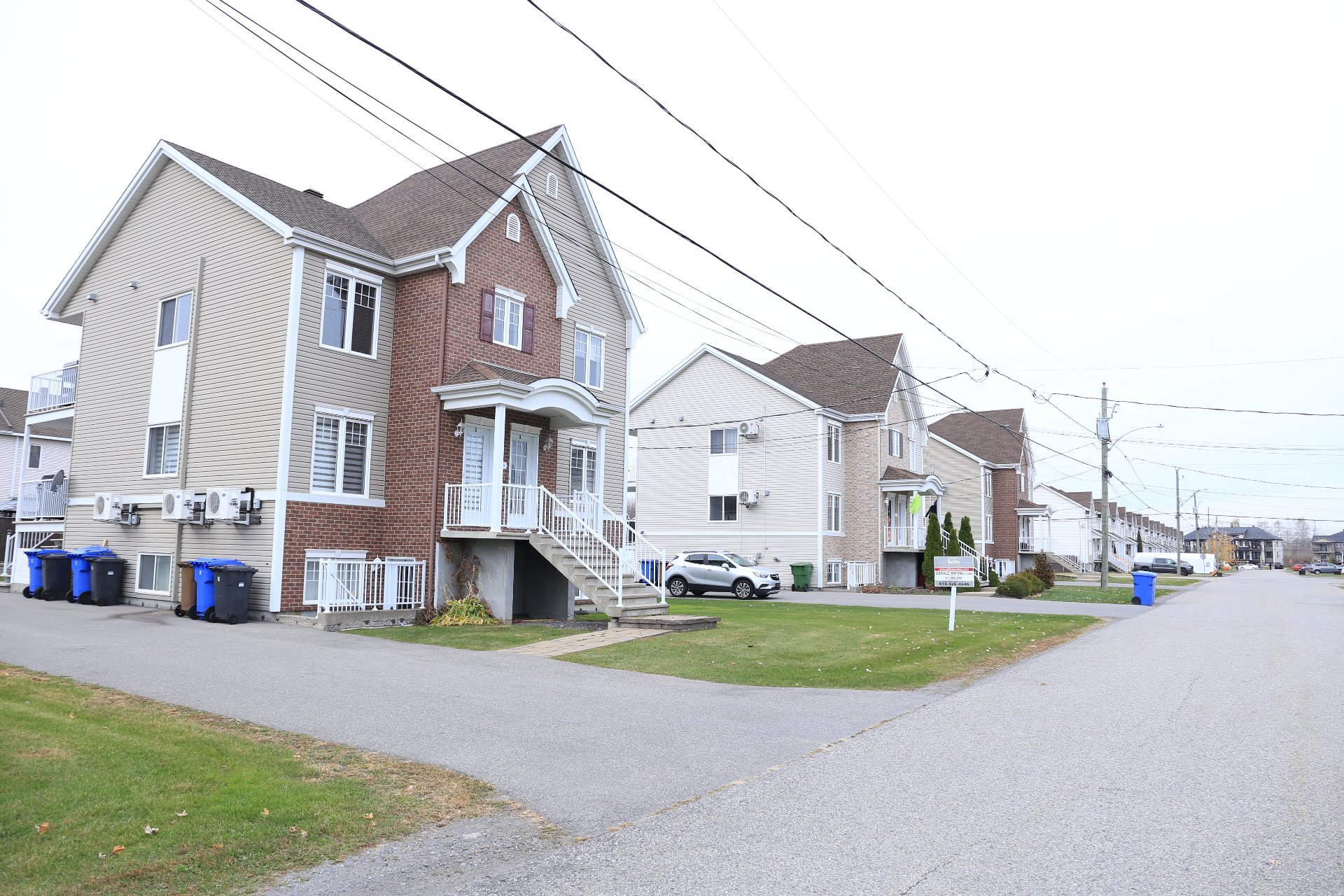 156 Rue Laurie Property Photo