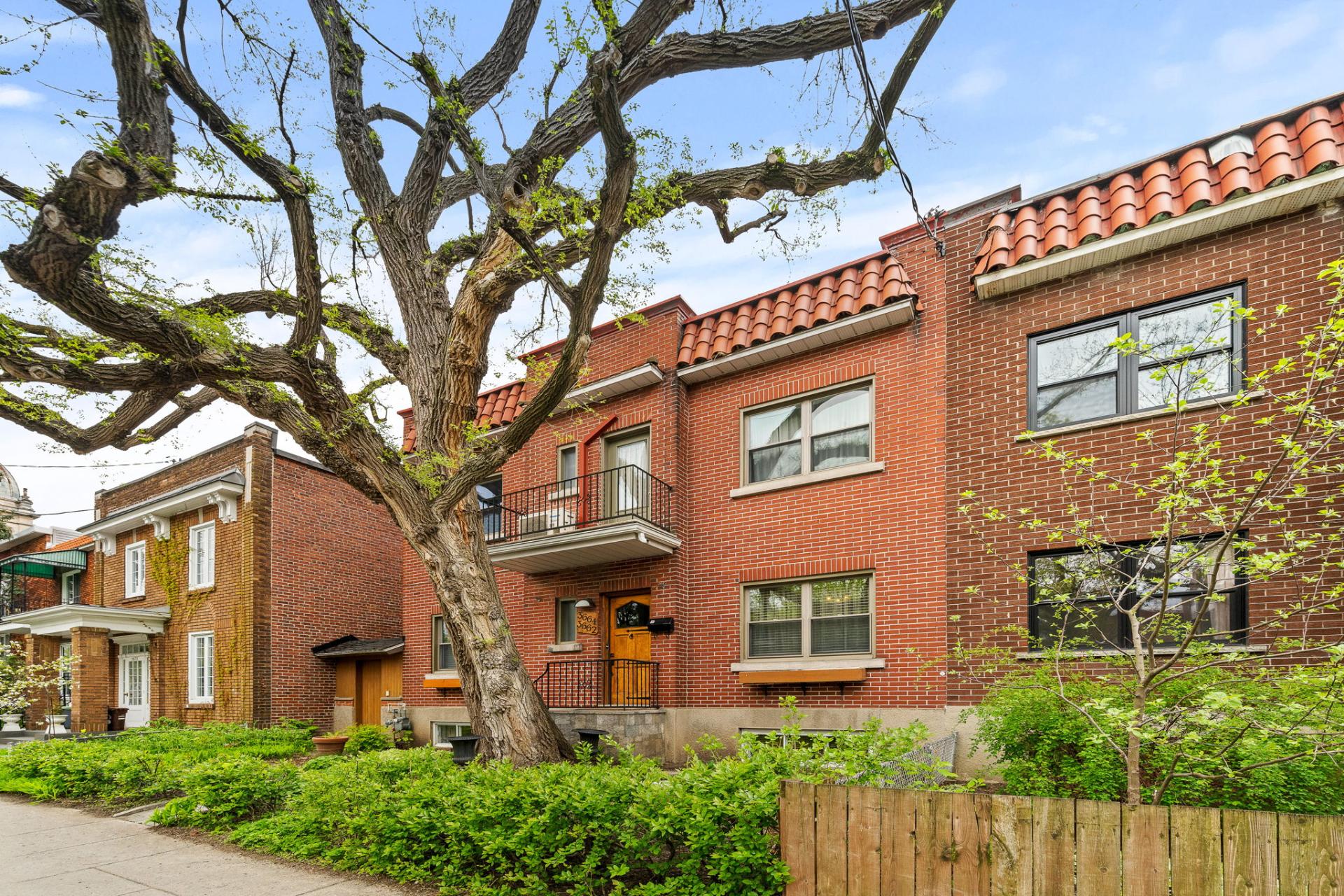 3662 Rue Dandurand Property Photo 1