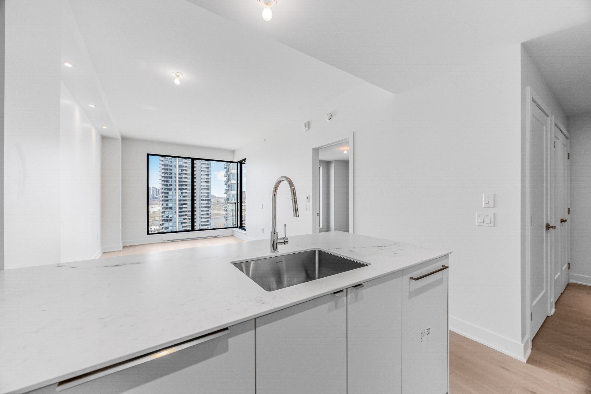399 Rue De La Rotonde 1810 Property Photo 11