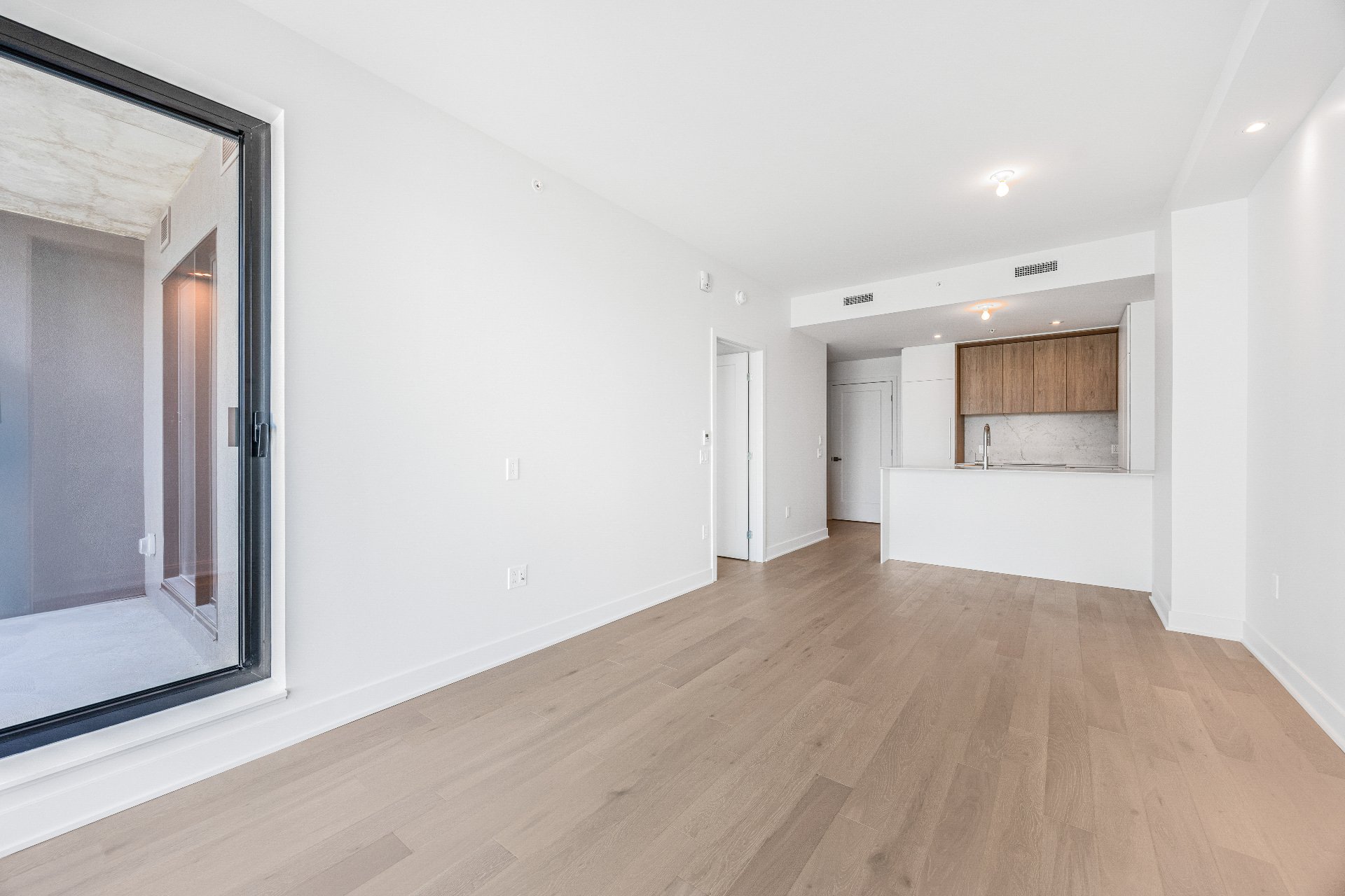 399 Rue De La Rotonde 1810 Property Photo 17