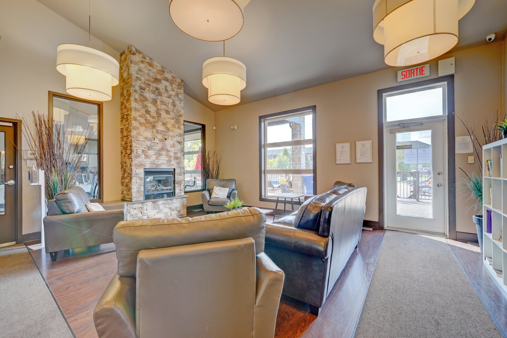 4991 Av. Eliot 204 Property Photo 39