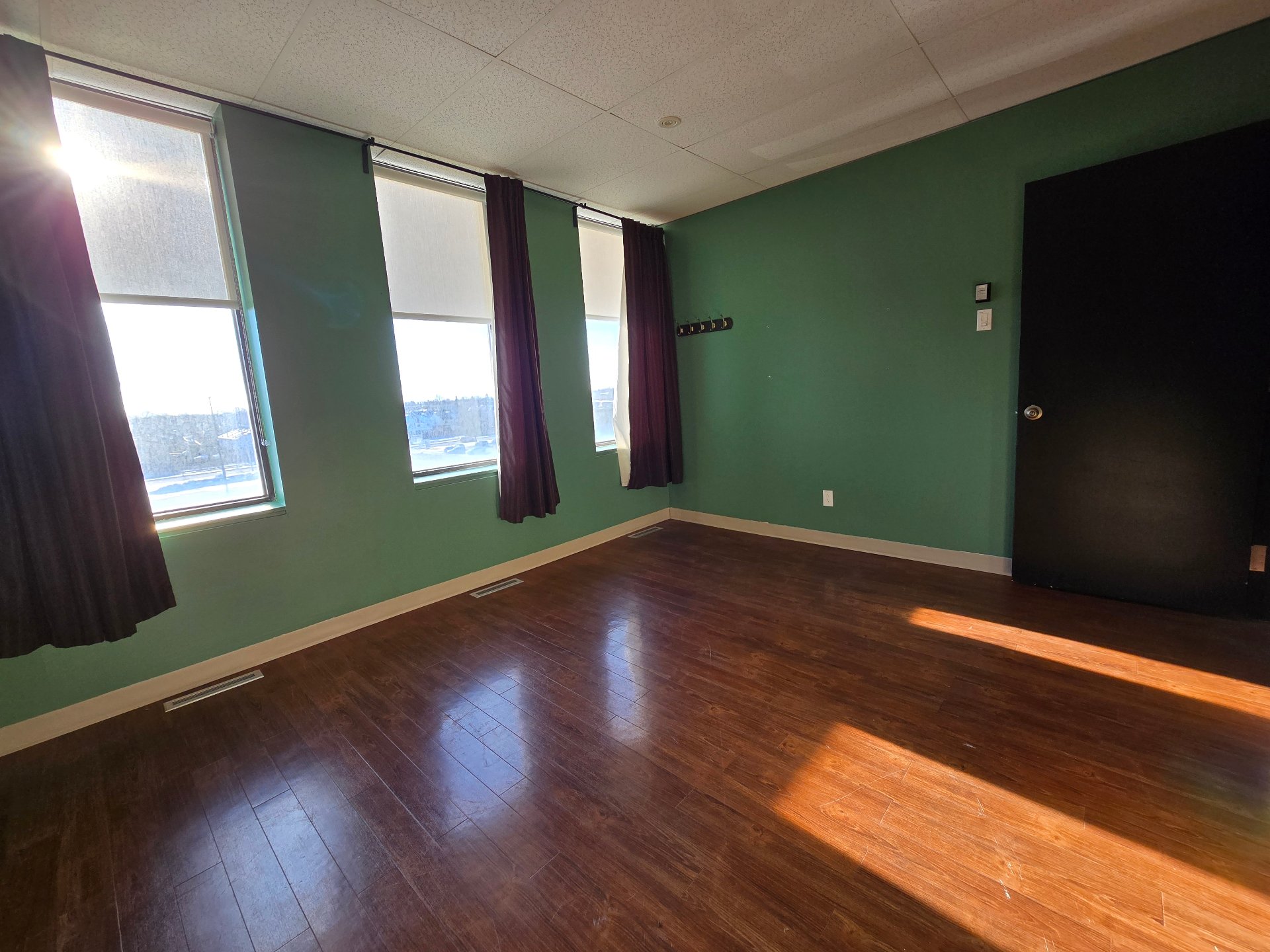 189 Boul. Hymus 304 Property Photo 5