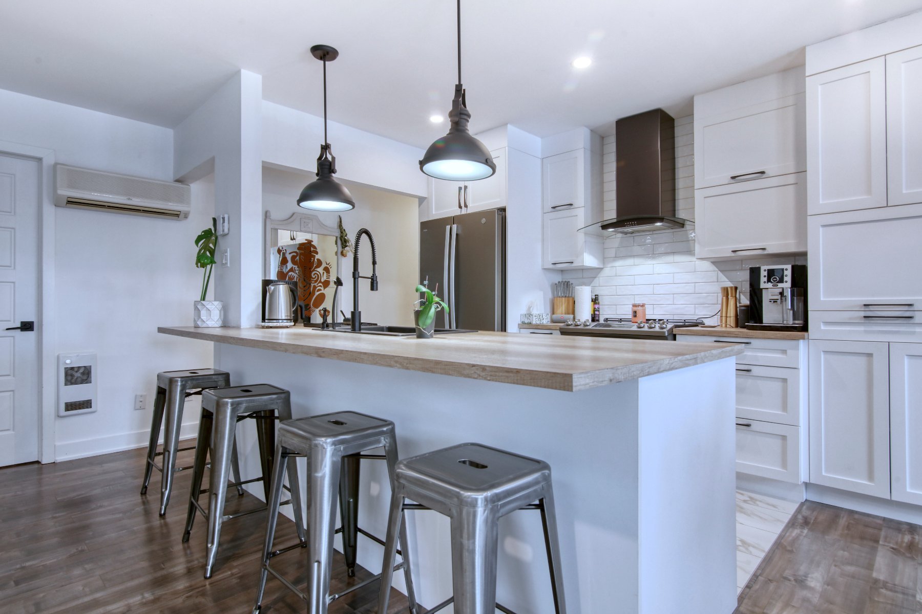 600 Rue Marie-derome 201 Property Photo 1