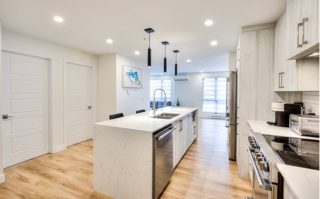 40 Rue Toe-blake 202 Property Photo 3