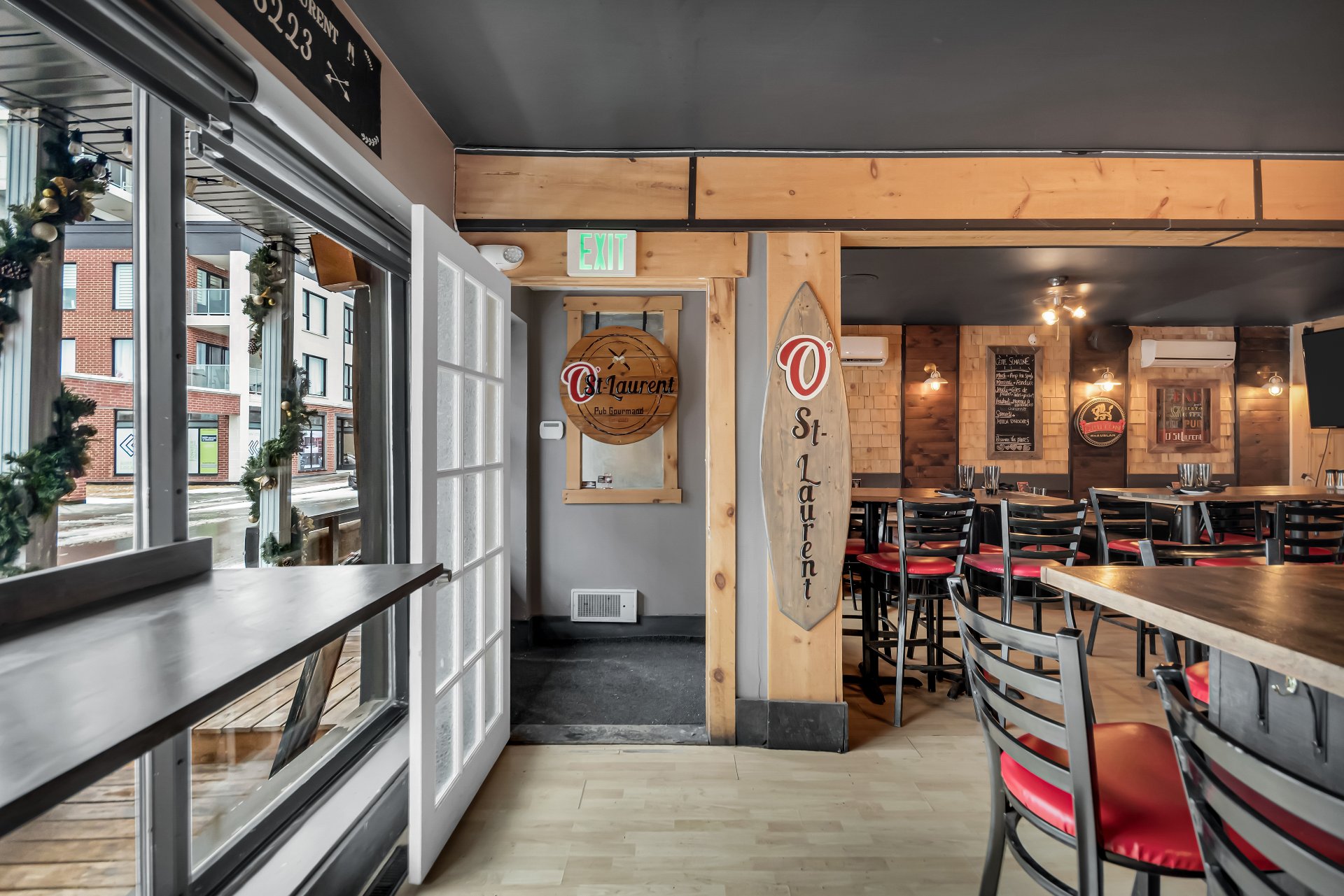 100 Rue St-laurent Property Photo 11