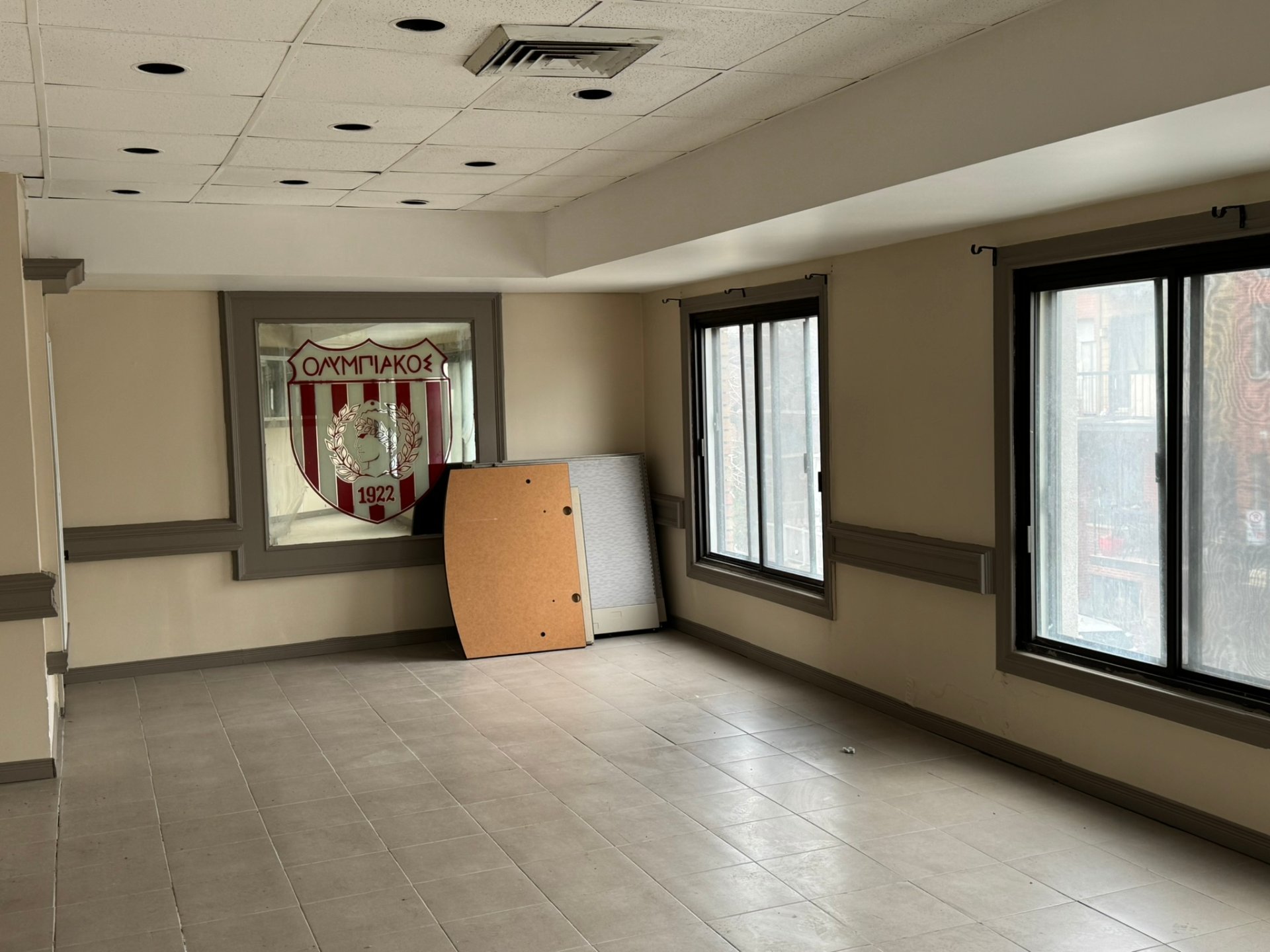 881 Rue Jean-talon O. Property Photo 16