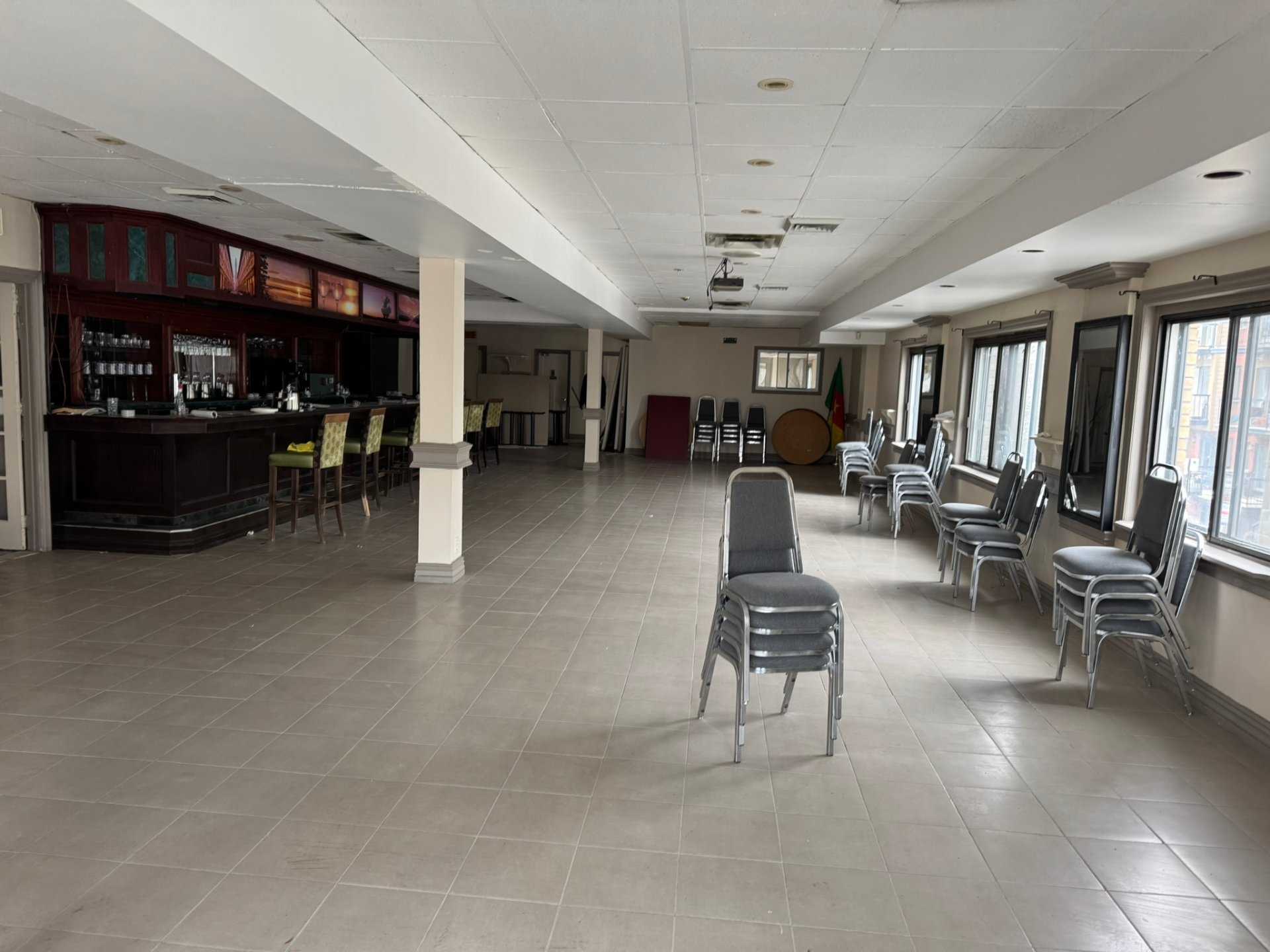 881 Rue Jean-talon O. Property Photo 22