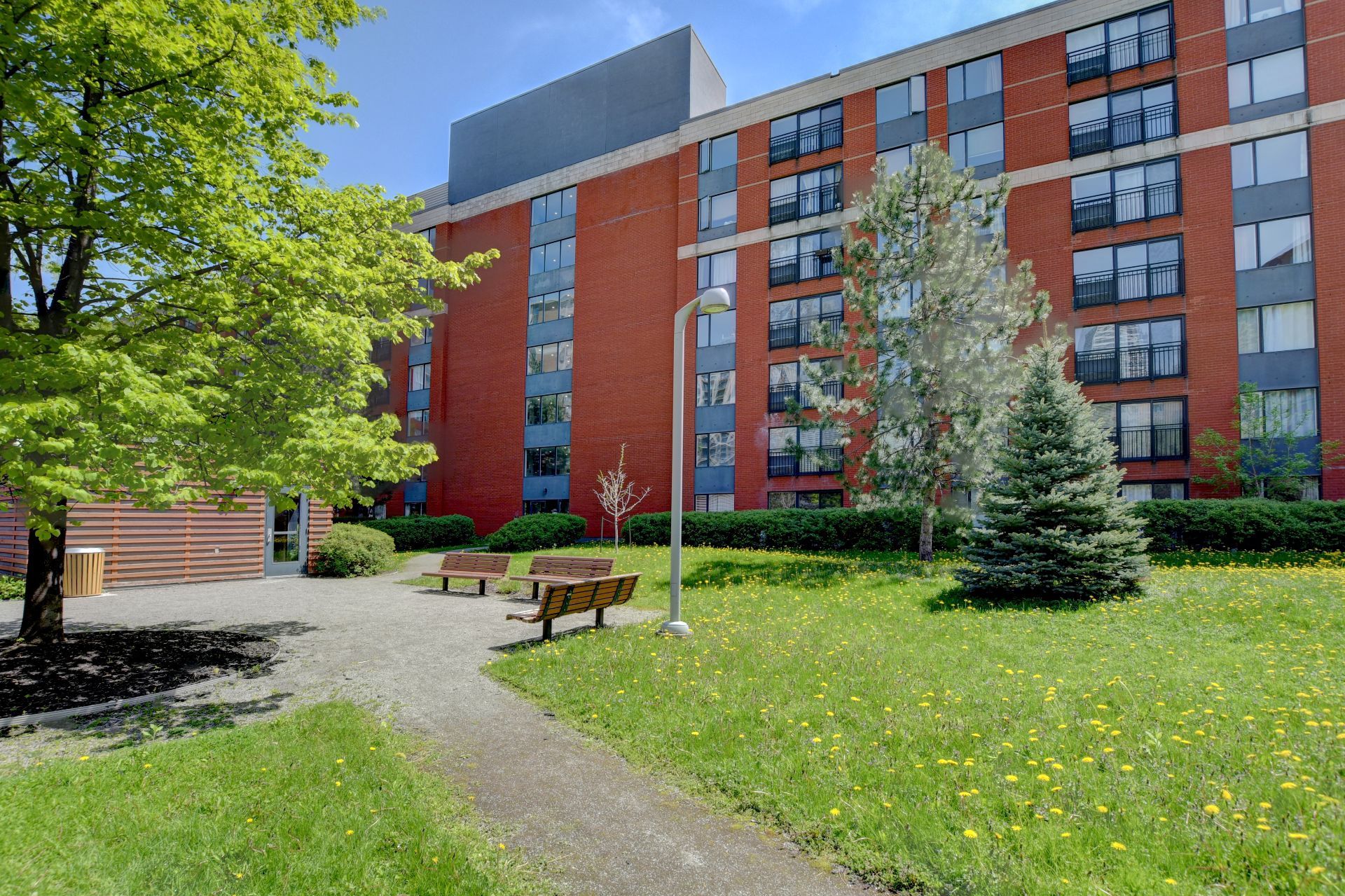 1225 Rue Notre-dame O. 215 Property Photo 2