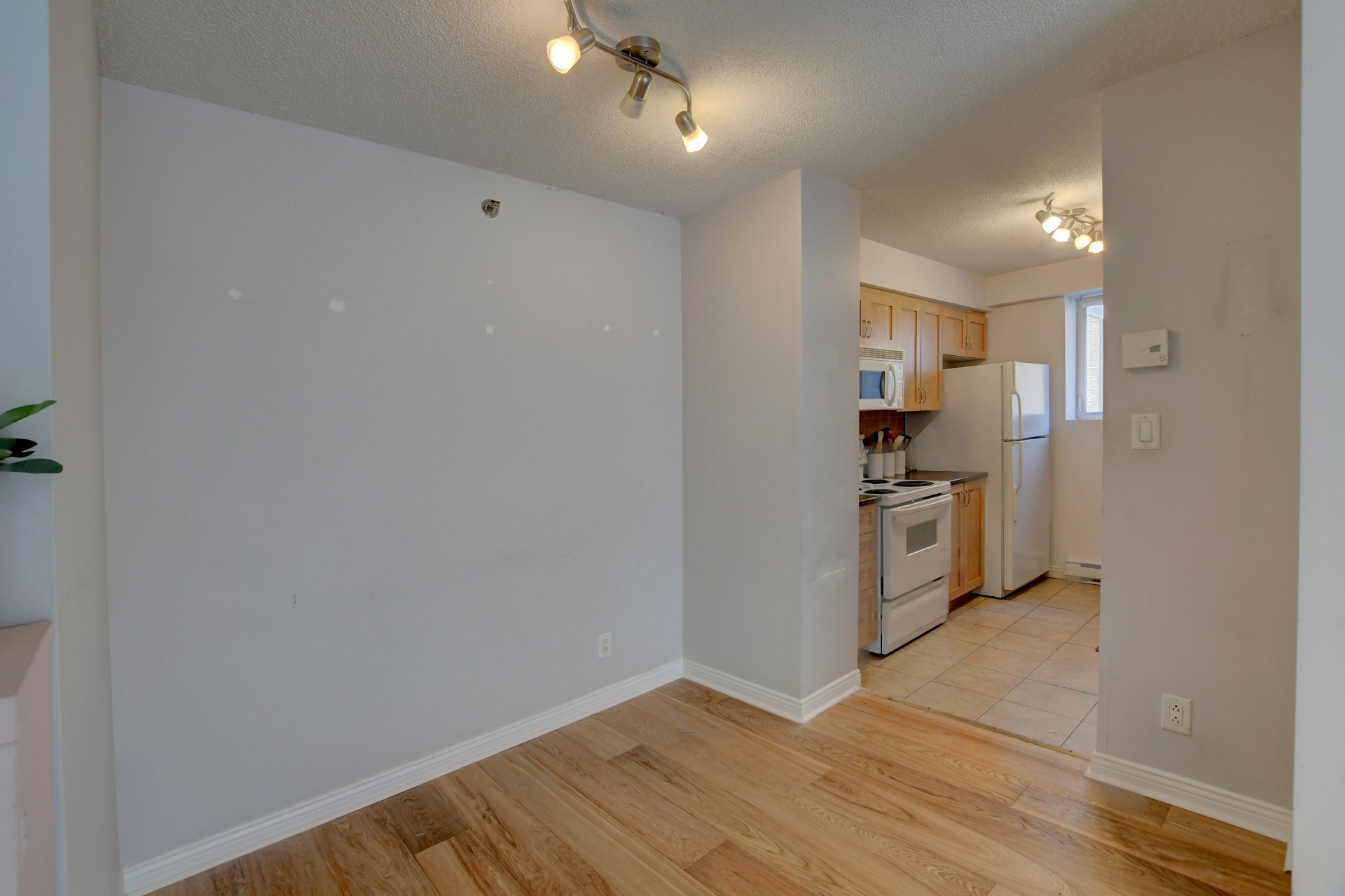 1225 Rue Notre-dame O. 215 Property Photo 12