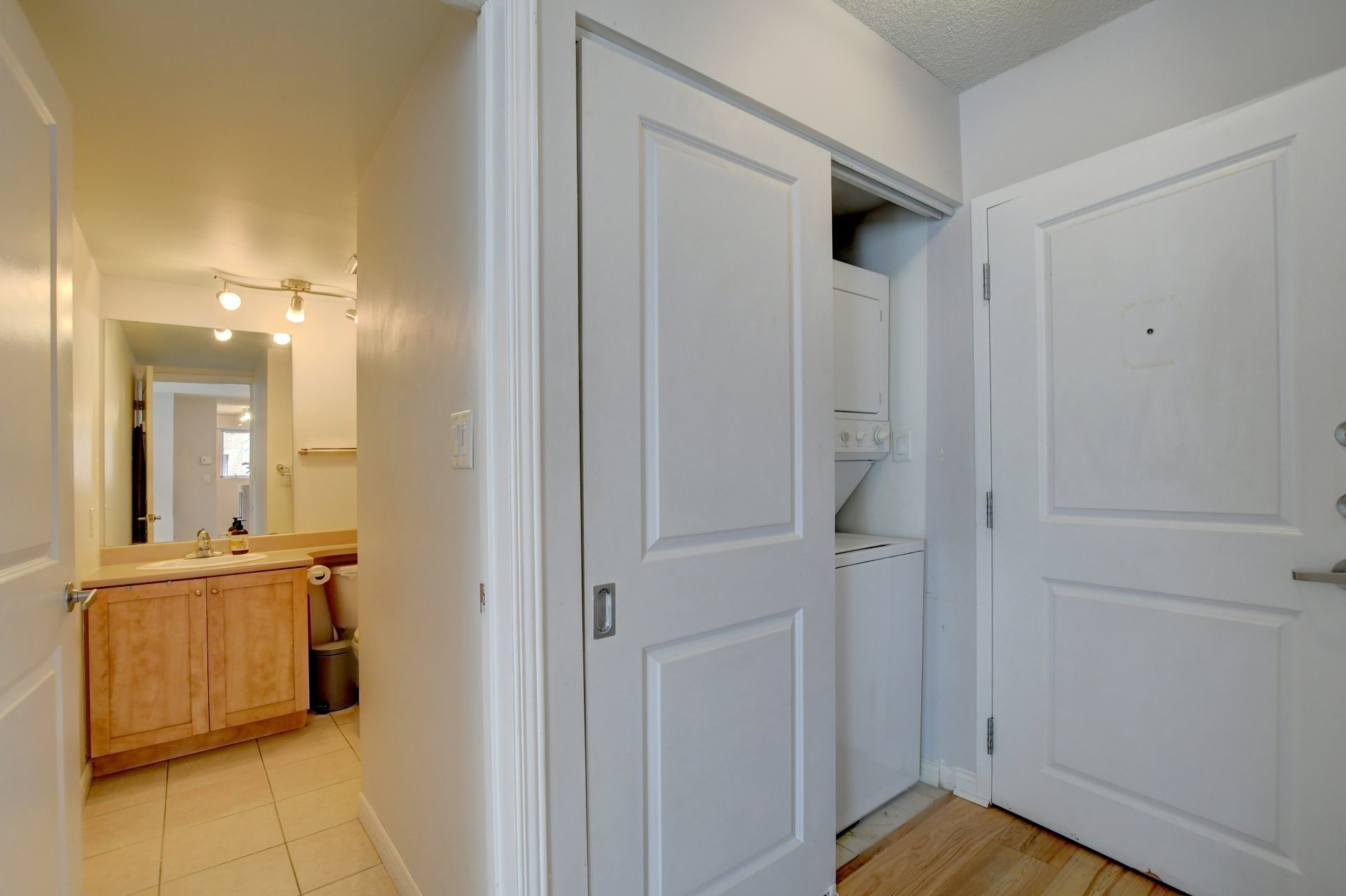 1225 Rue Notre-dame O. 215 Property Photo 14