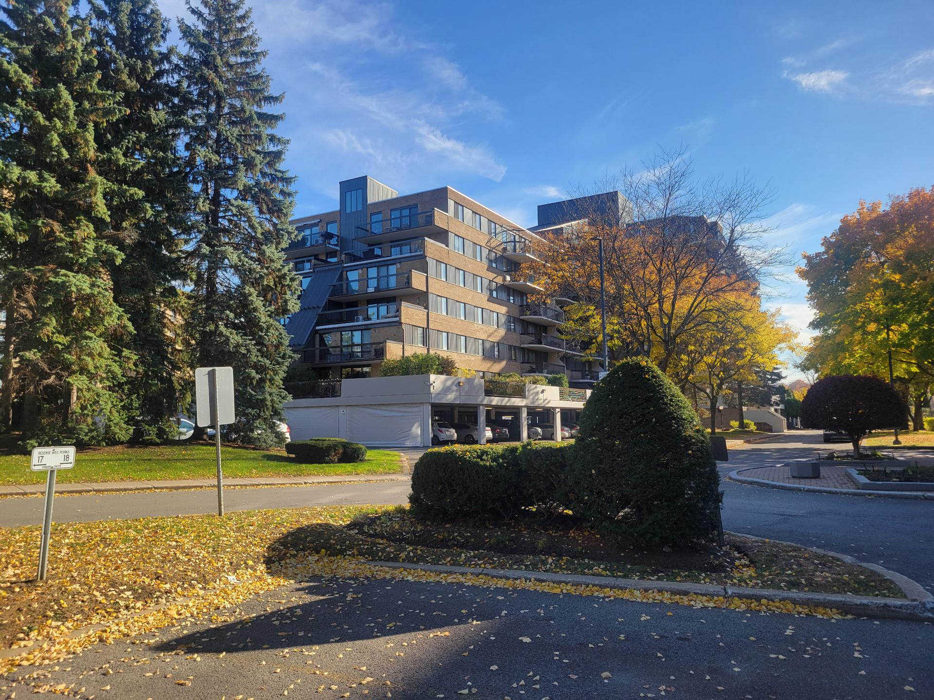 4560 Prom. Paton 318 Property Photo 1