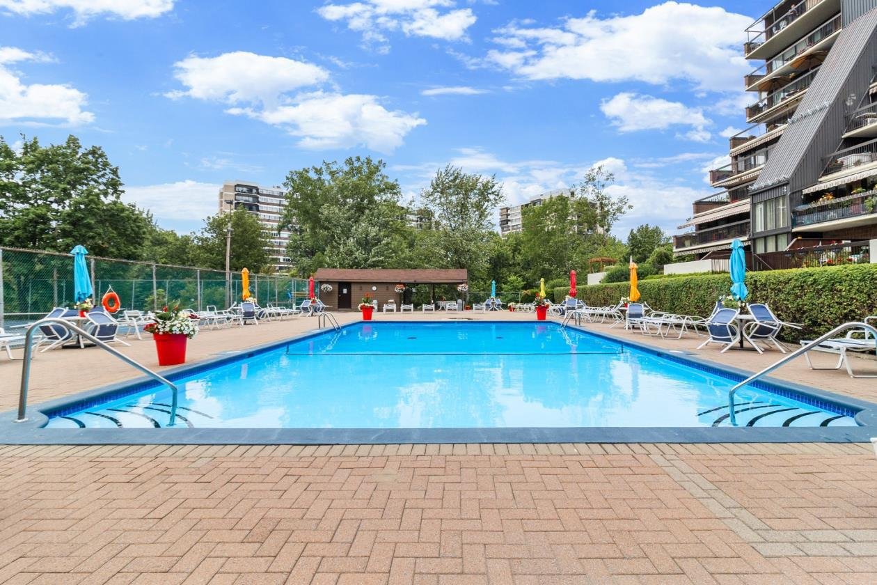 4560 Prom. Paton 318 Property Photo 32