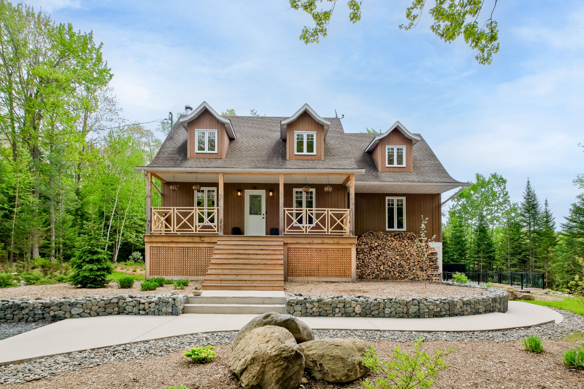 18 Imp. Donat-bouthillier Property Photo 1