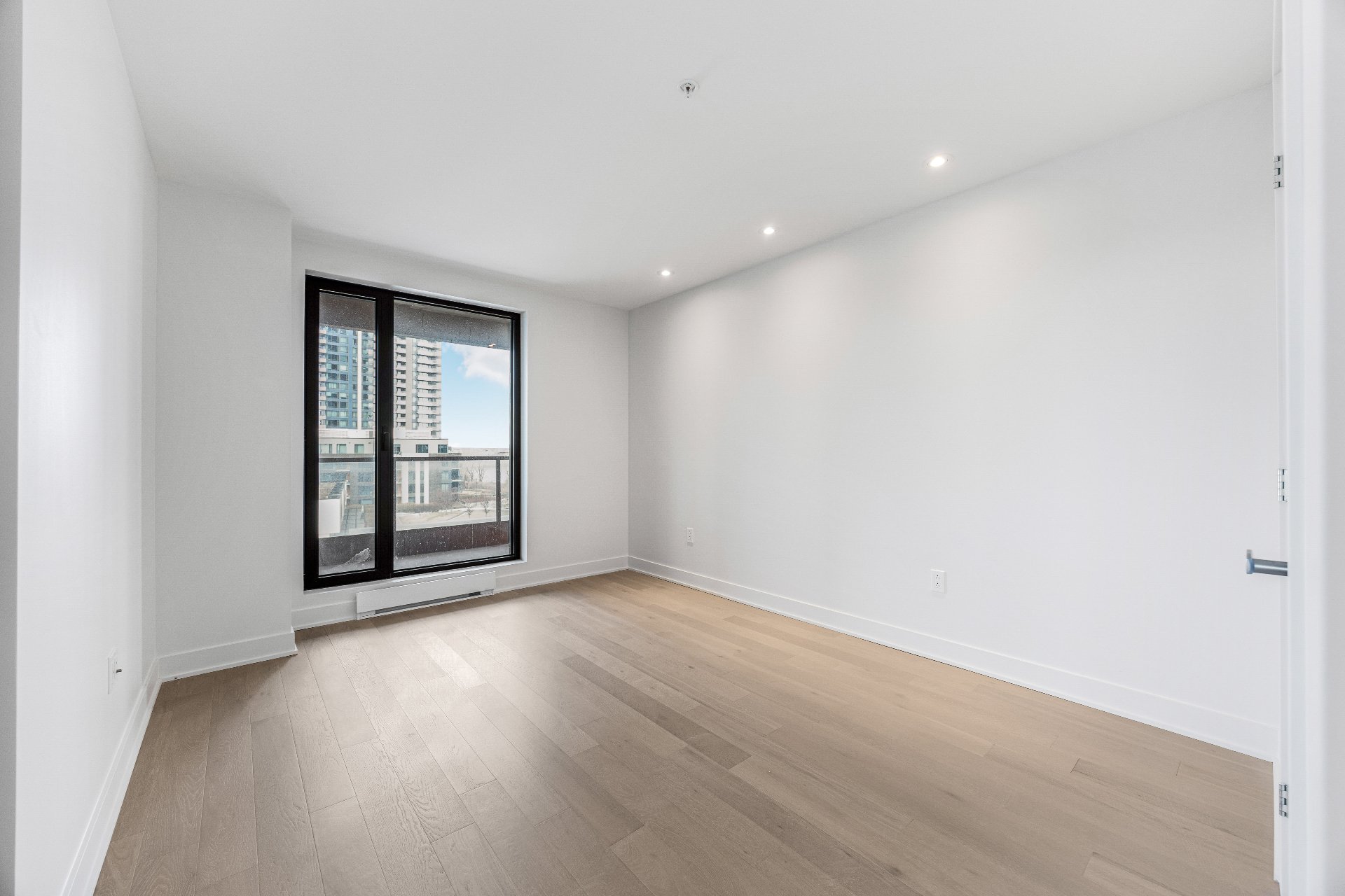 399 Rue De La Rotonde 608 Property Photo 23