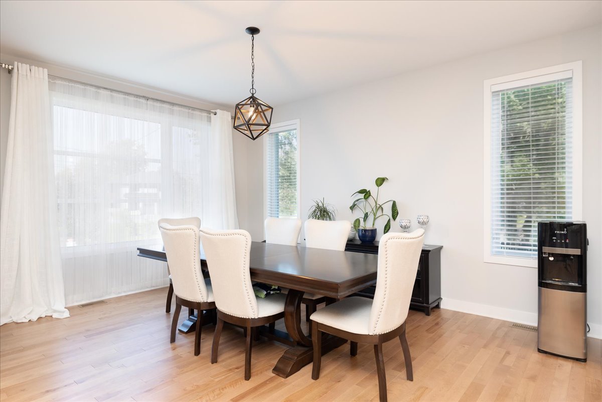 38 142e Avenue Property Photo 6