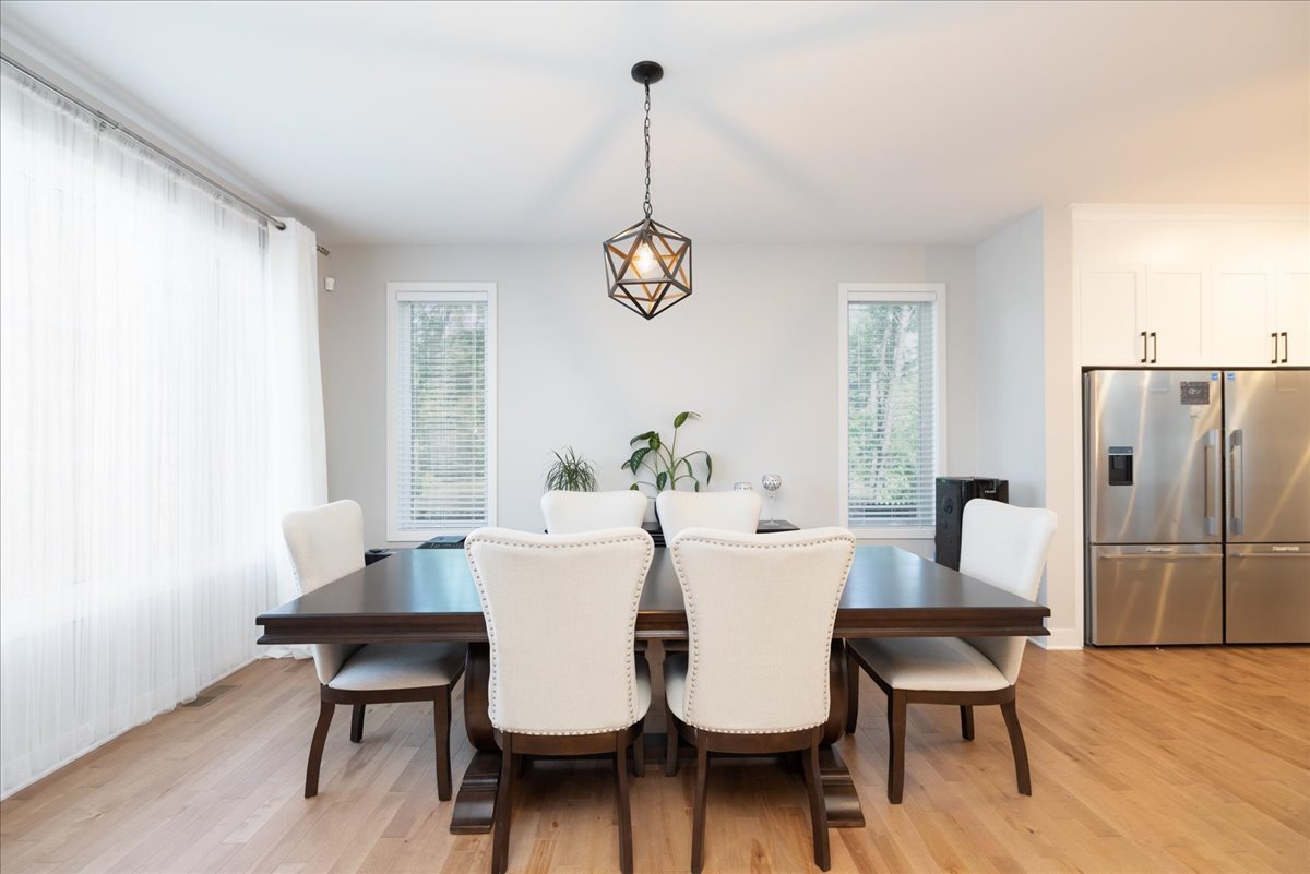 38 142e Avenue Property Photo 7