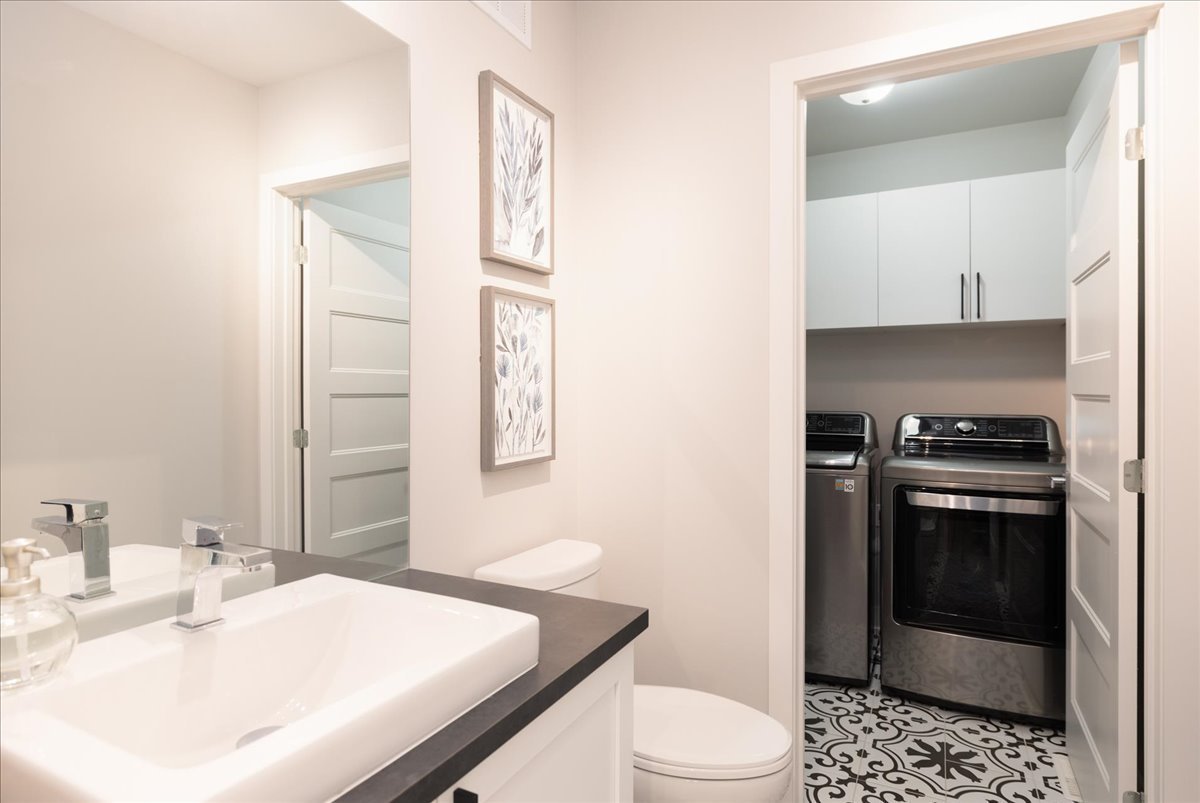 38 142e Avenue Property Photo 14