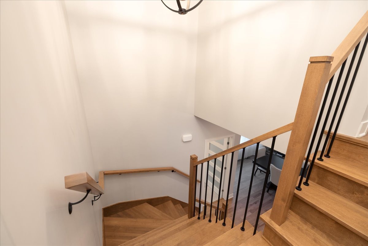 38 142e Avenue Property Photo 16