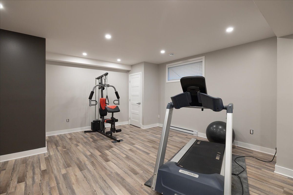 38 142e Avenue Property Photo 25