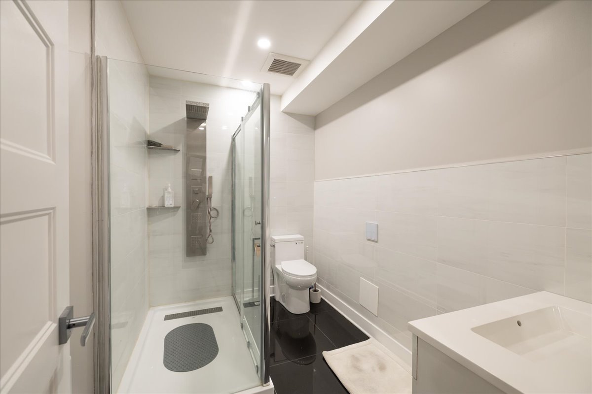 38 142e Avenue Property Photo 27