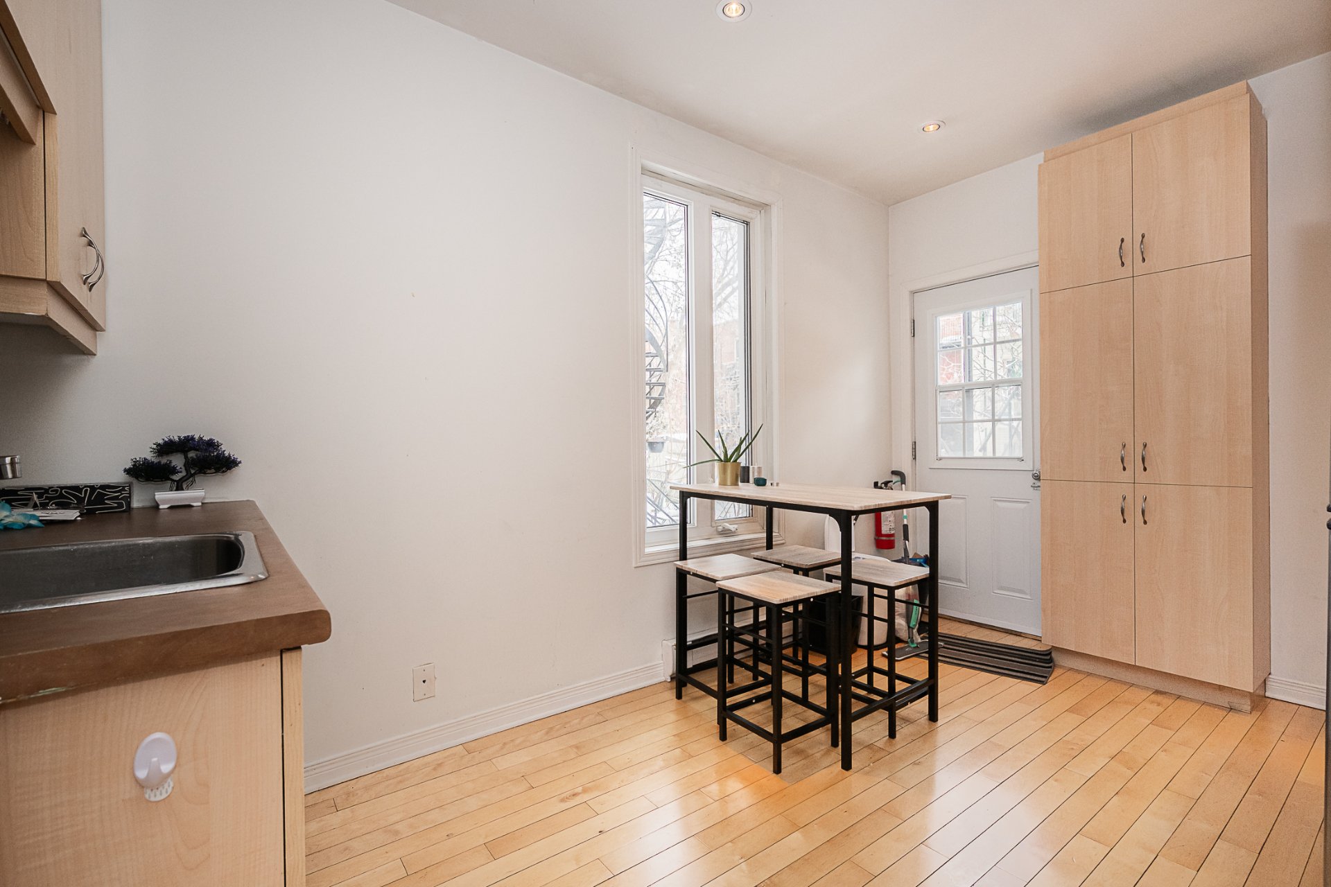 5639 Rue De Bordeaux Property Photo 9