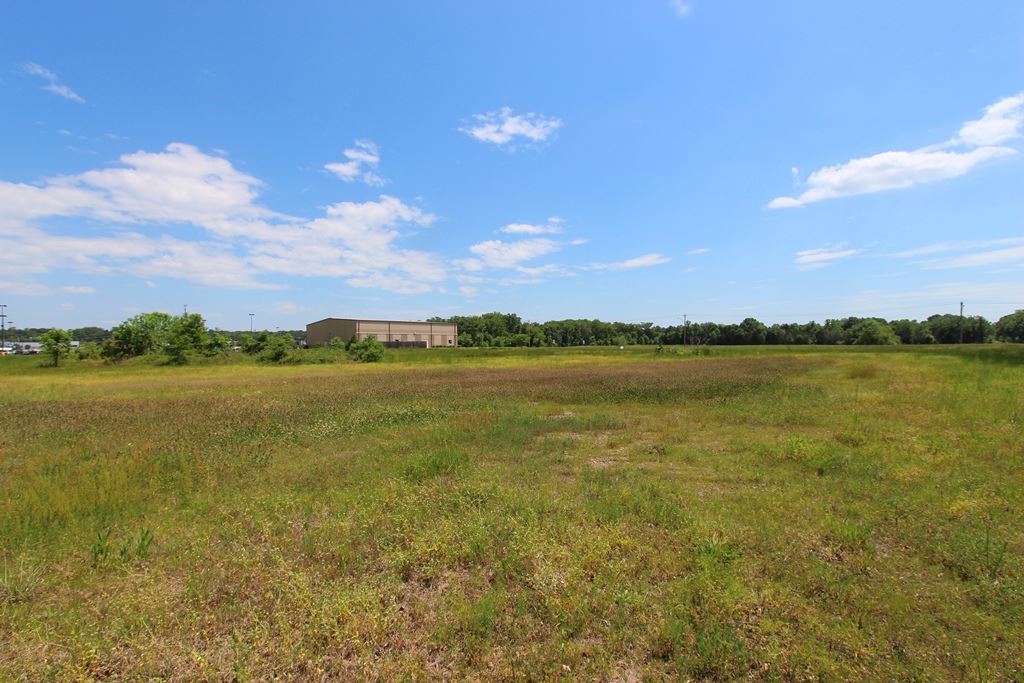 4080 Dave Ward Drive Property Photo 16