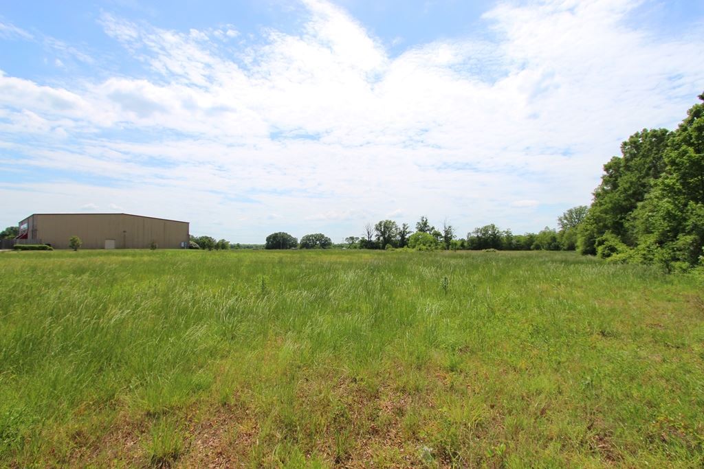 4040 Dave Ward Drive Property Photo 34