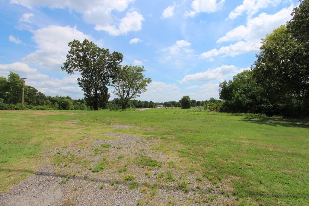 2365 E Oak Street Property Photo 7