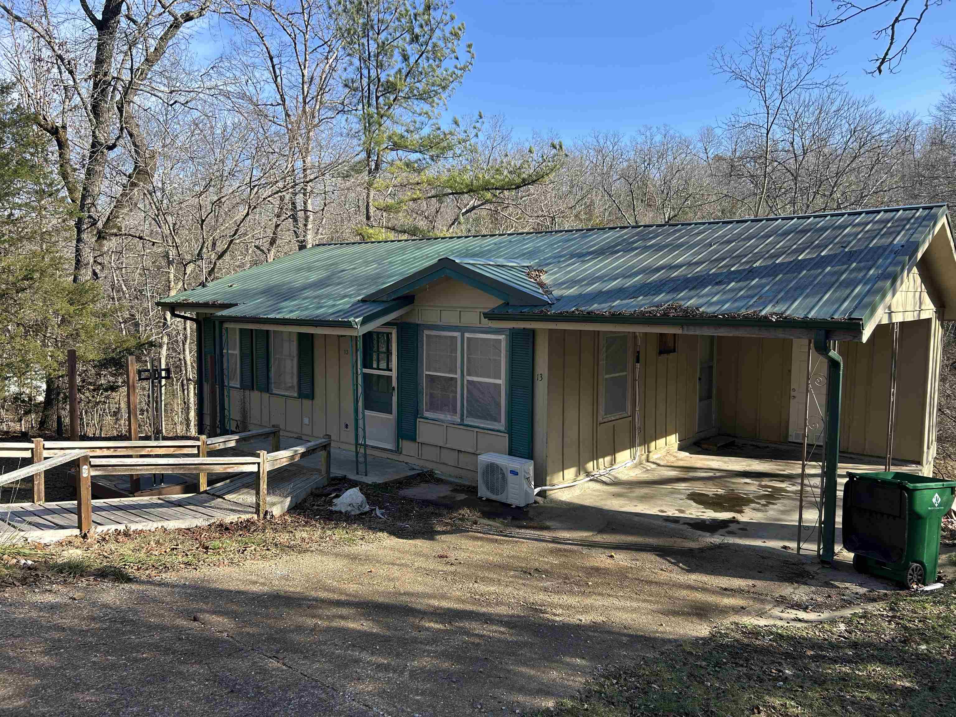 13 Duroc Property Photo 1
