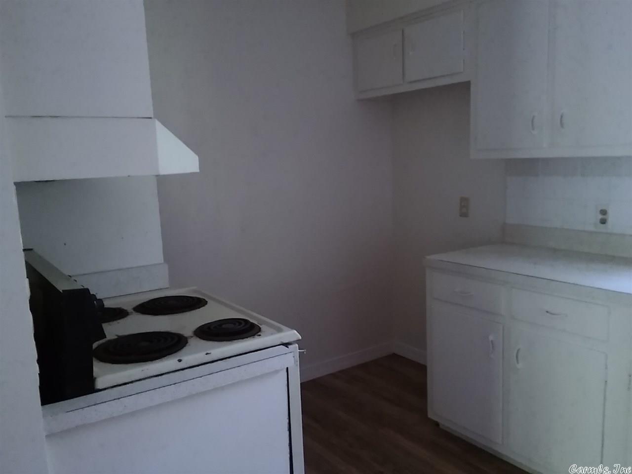 13 Duroc Property Photo 7