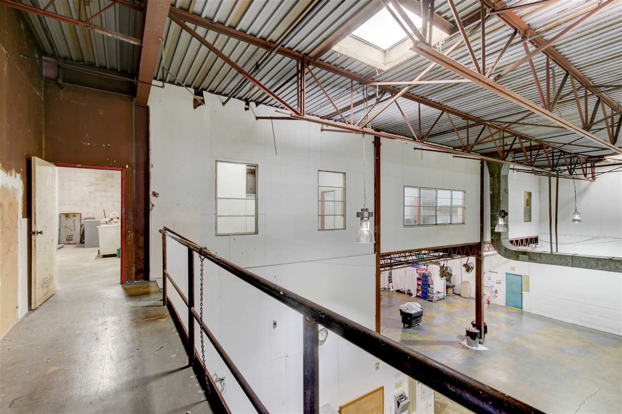 225 Malvern Avenue Property Photo 8