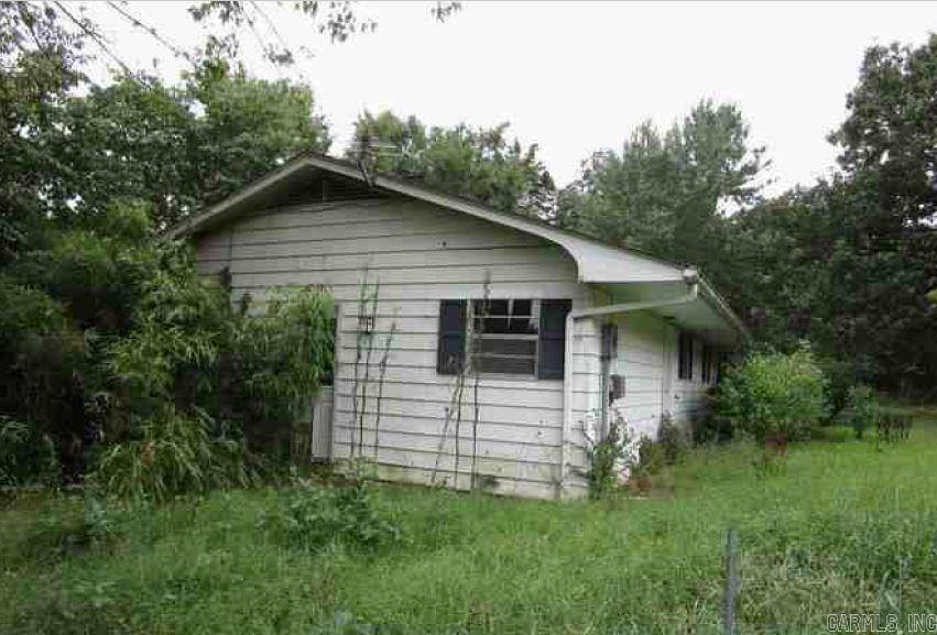 202 Cripple Creek Drive Property Photo 3