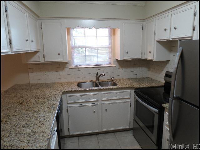 2120 Justus Loop Property Photo 6