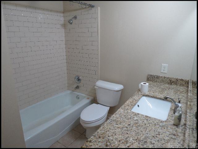 2120 Justus Loop Property Photo 13