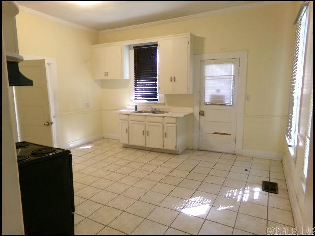 1800 W Short 17th Street Property Photo 9