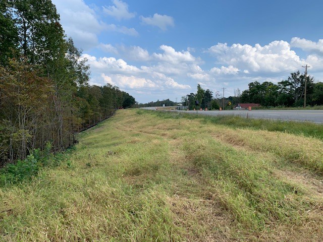 000 Hwy 65 North Property Photo 2