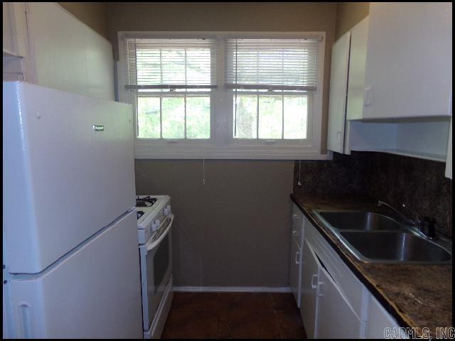 6601 Kavanaugh Place Property Photo 5