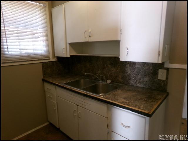 6601 Kavanaugh Place Property Photo 12