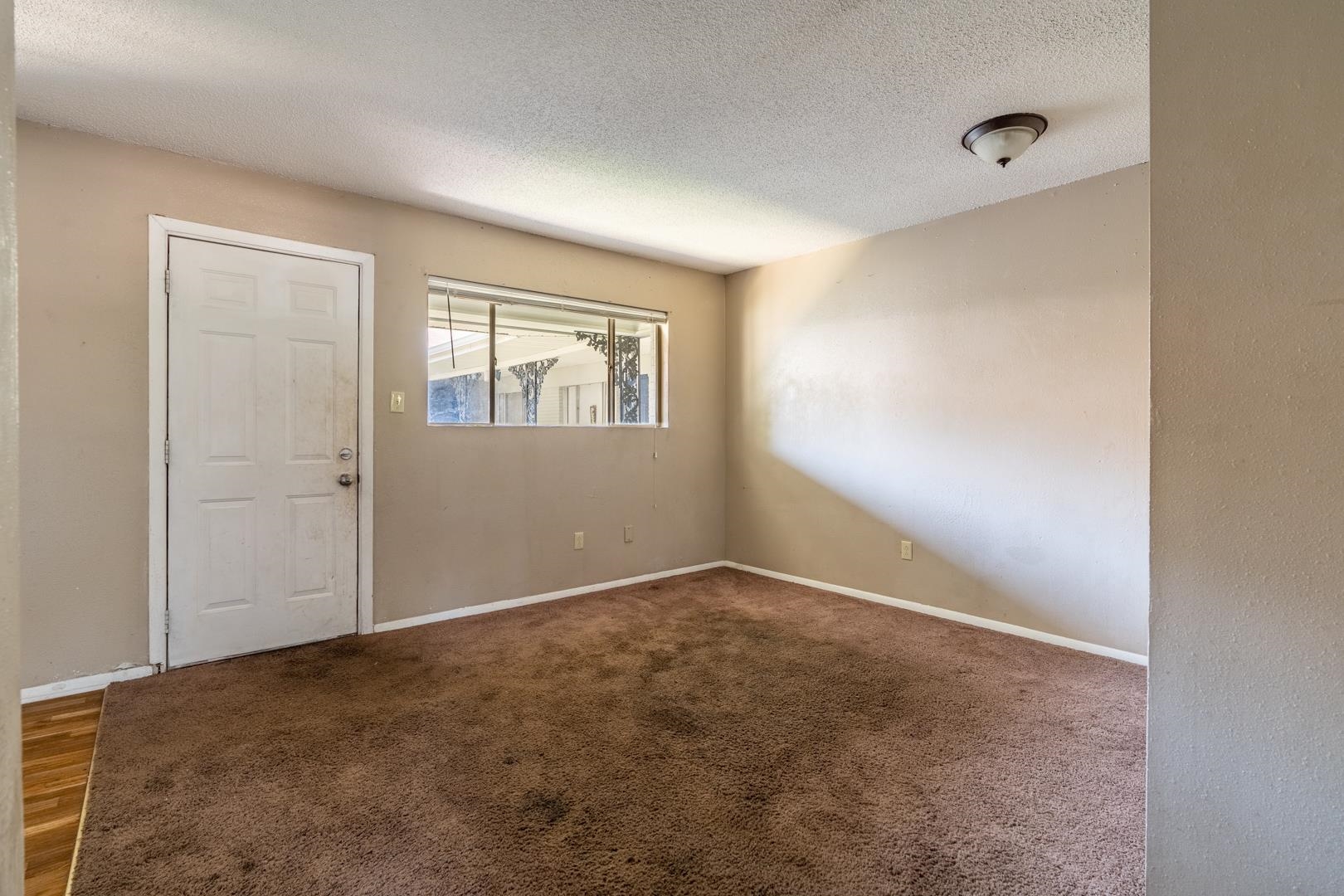 818 W 28th Avenue Property Photo 19