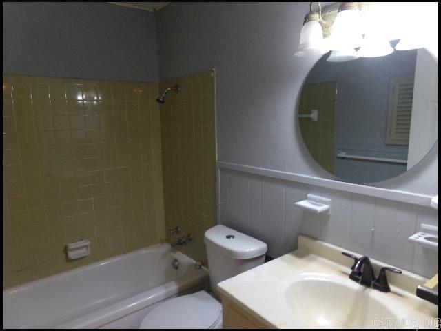 5615 Carlyle Drive Property Photo 9
