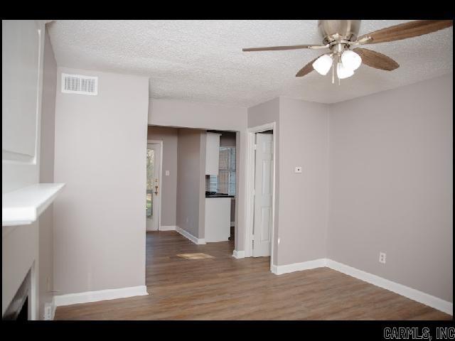 715 S Valentine Street Unit B Property Photo 4