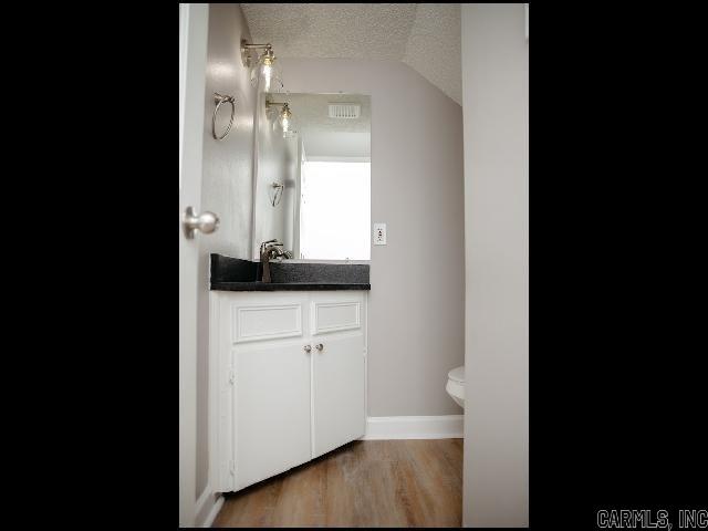 715 S Valentine Street Unit B Property Photo 10
