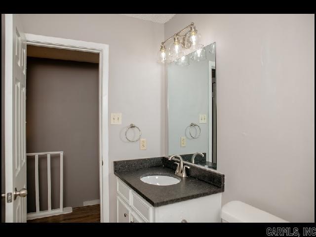 715 S Valentine Street Unit B Property Photo 12