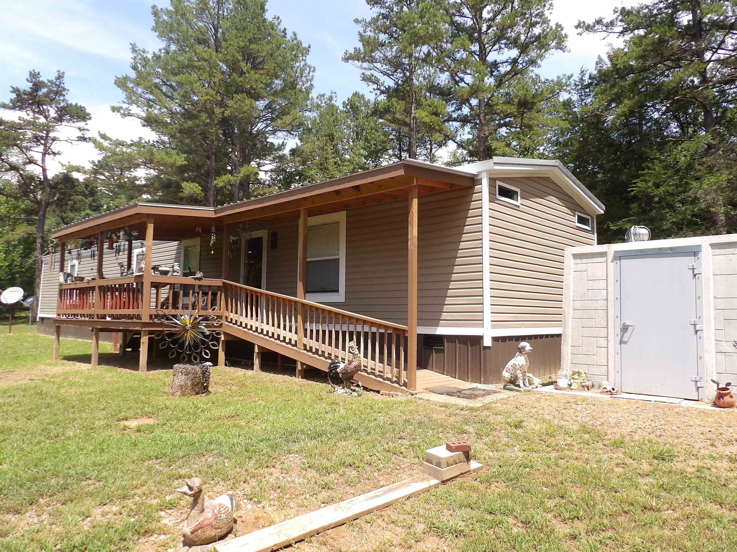1608 County Road 3594 Property Photo 4