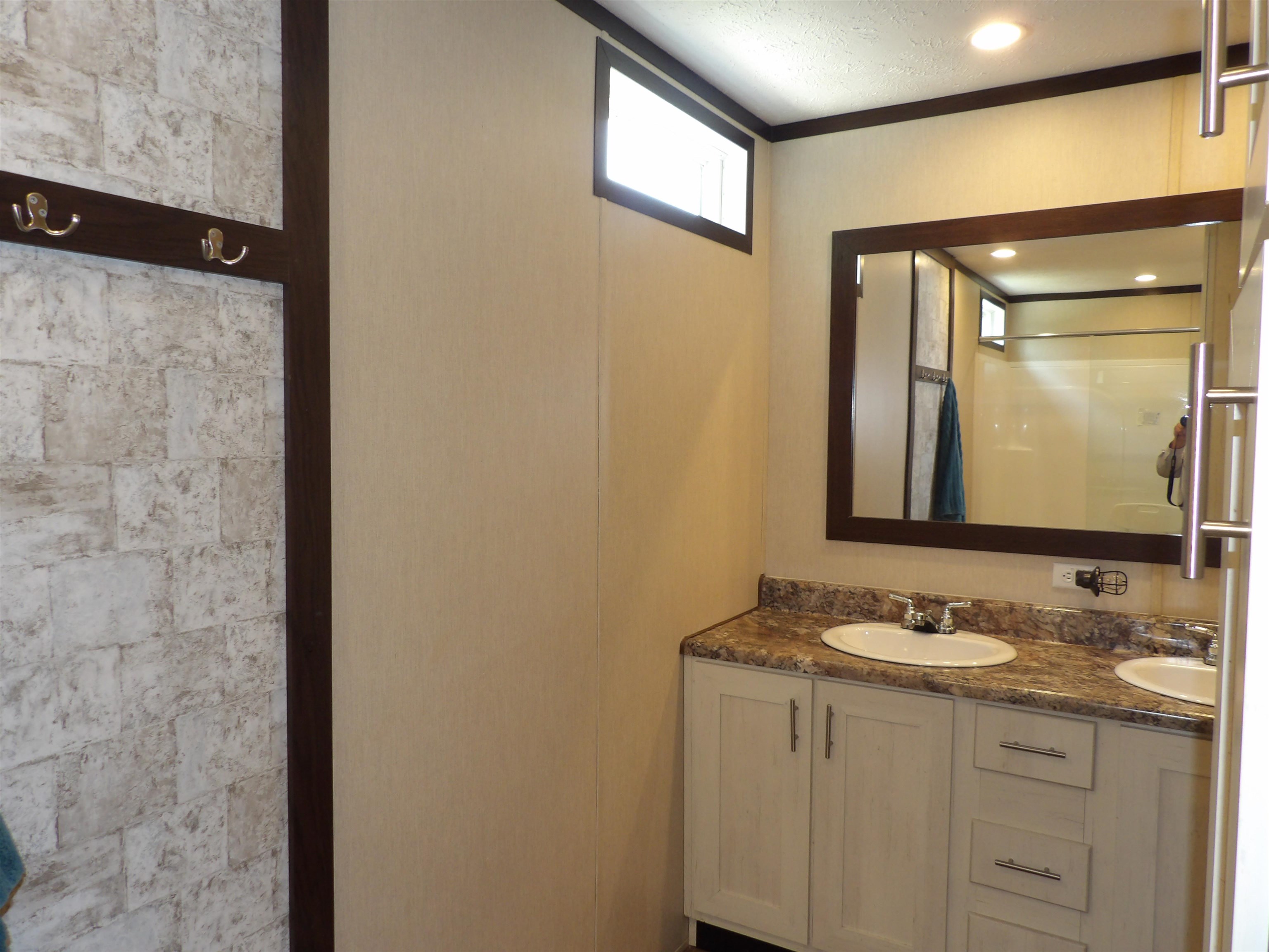 1608 County Road 3594 Property Photo 15