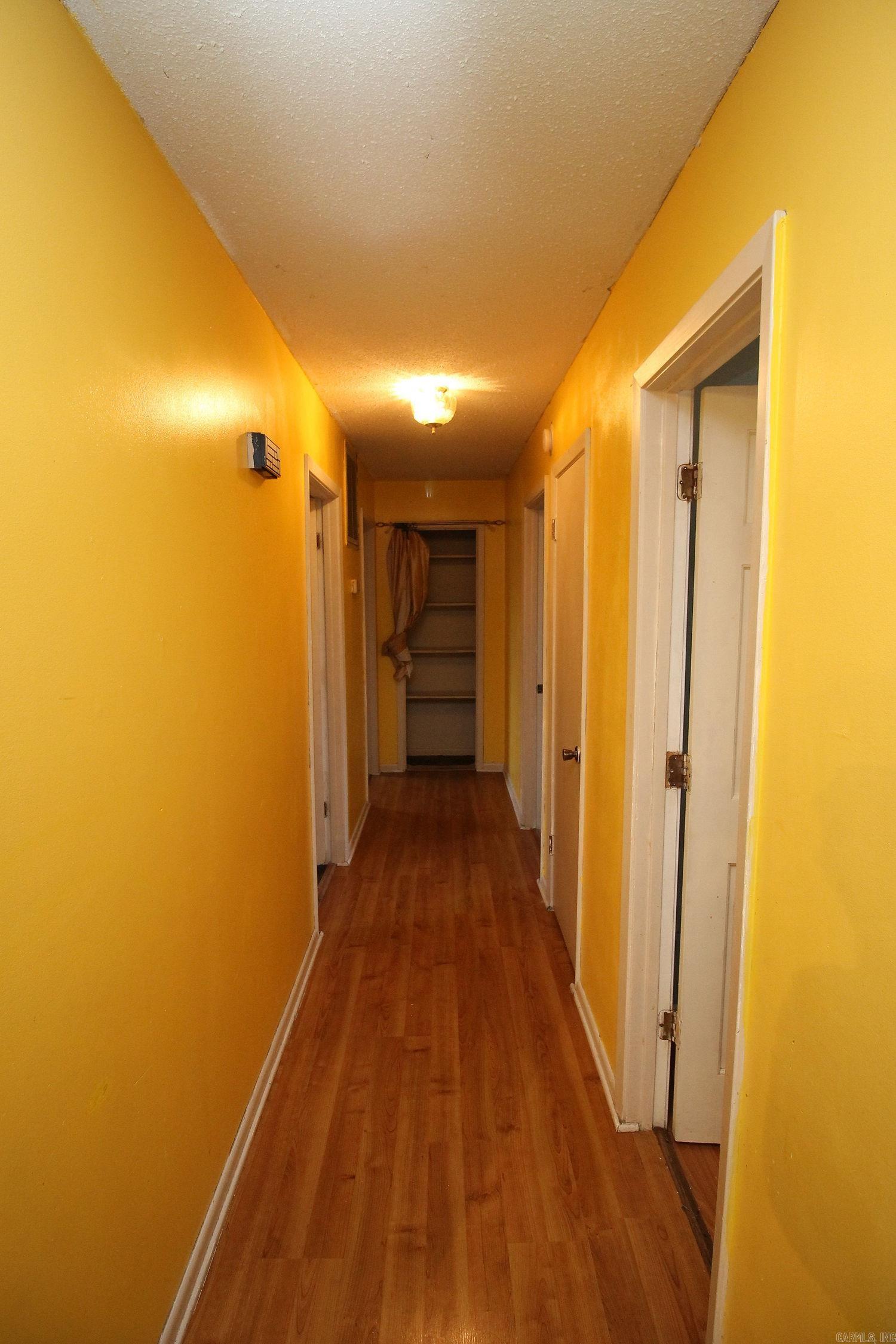 3913 Linwood Dr. Property Photo 10