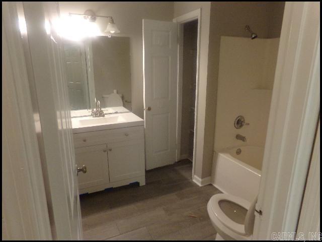 1807 Sanford #4 Property Photo 7